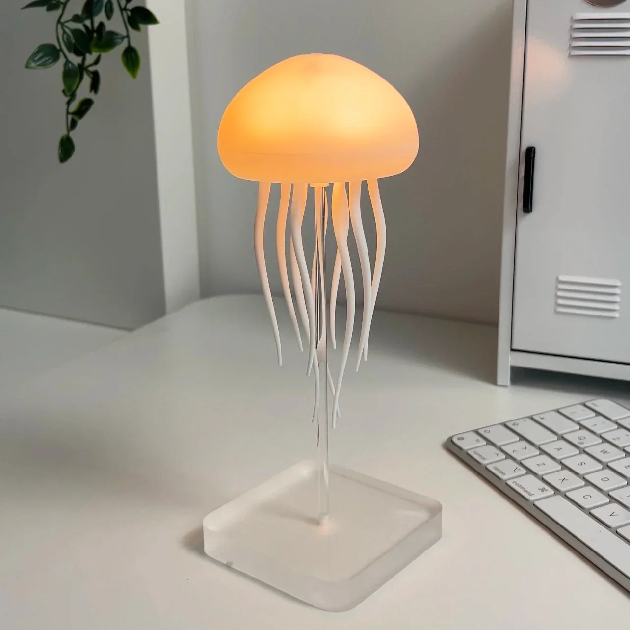 JellyAurea™ - Dancing Jellyfish Lamp